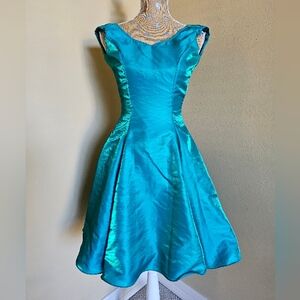 Y2K Vintage Taffeta Teal Turquoise Iridescent Twirl Dress Flippy Mermaid 3/4